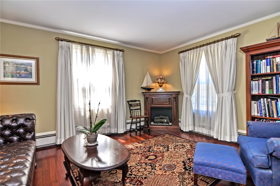 12 Alexander McGregor Road Pawtucket, RI 02861 - Photo 11 of 25 Gallery Image 11