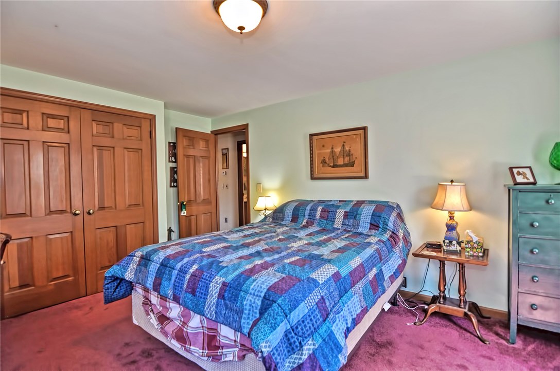 12 Alexander McGregor Road Pawtucket, RI 02861 - Photo 17 of 25 Gallery Image 17