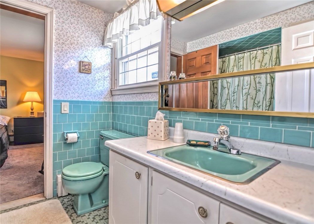 12 Alexander McGregor Road Pawtucket, RI 02861 - Photo 20 of 25 Gallery Image 20