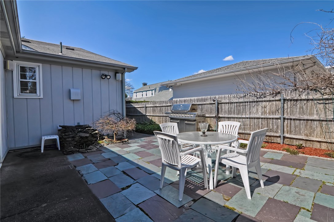 12 Alexander McGregor Road Pawtucket, RI 02861 - Photo 24 of 25 Gallery Image 24