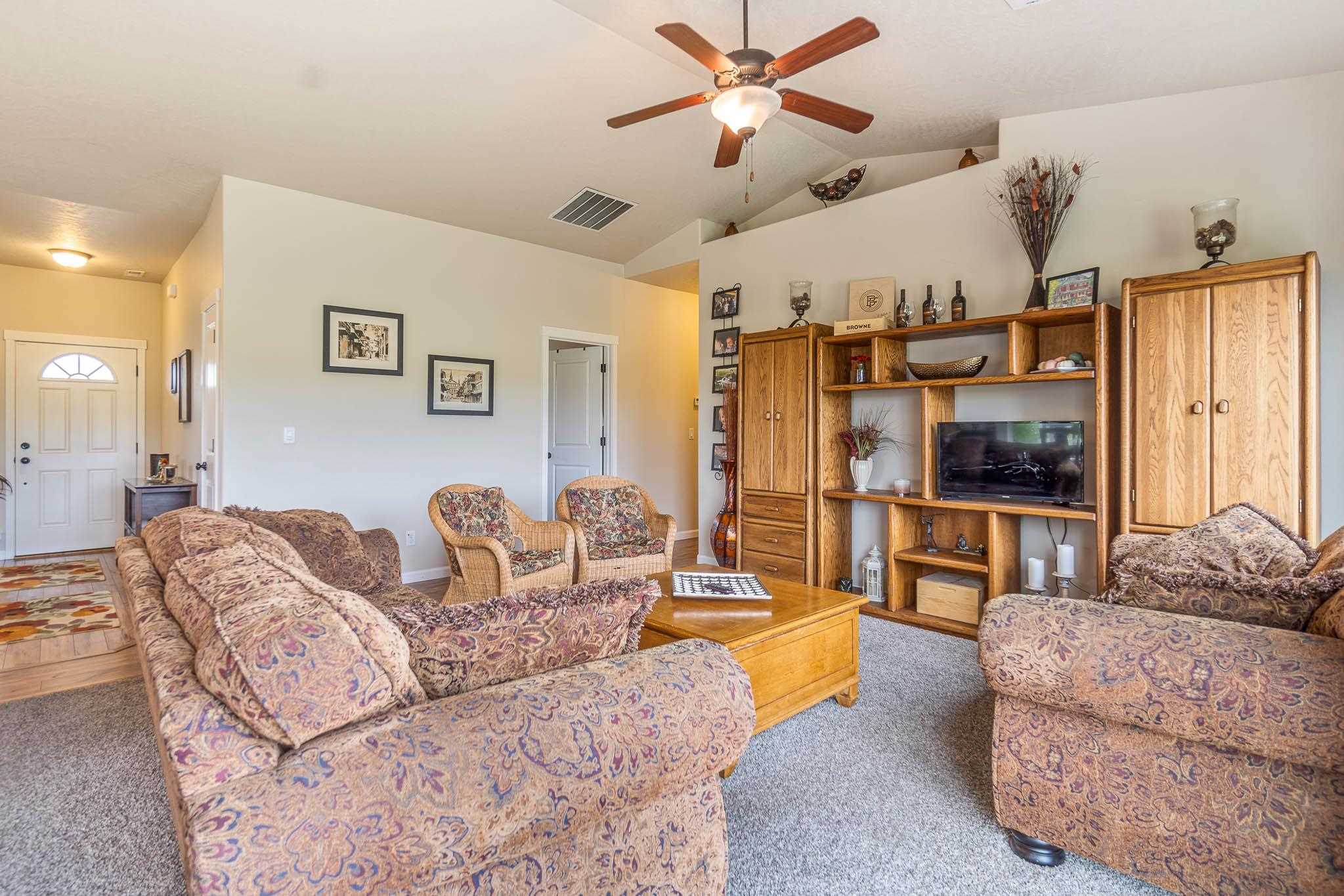 7823 South Fruitvale Road Cheney, WA 99004 - Photo 3 of 35