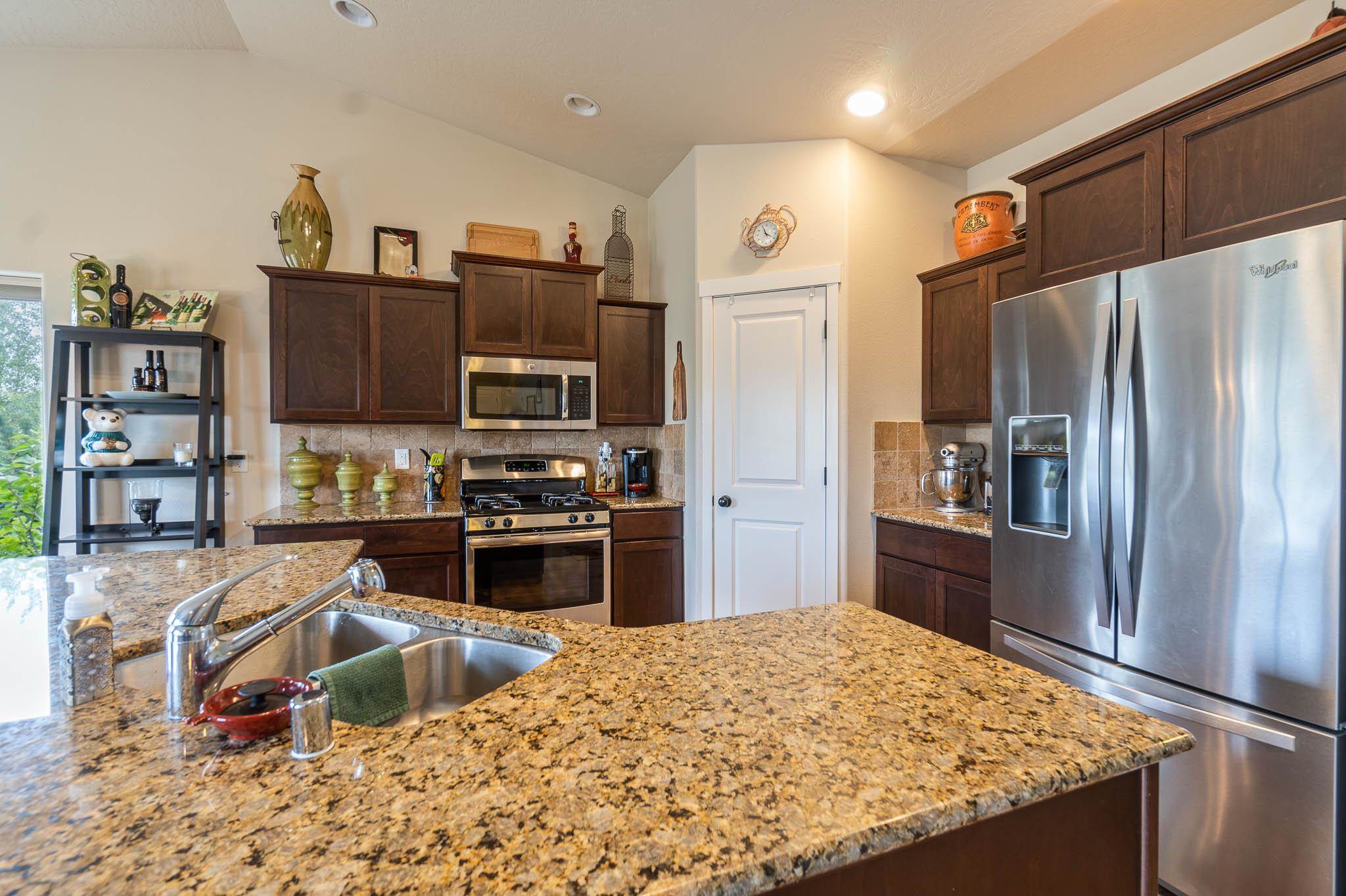 7823 South Fruitvale Road Cheney, WA 99004 - Photo 10 of 35