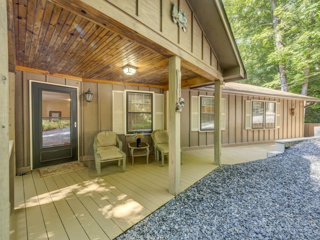 265 Trout Lake Road Deep Gap, NC 28618 - Photo 10 of 50 a view of living room with furniture