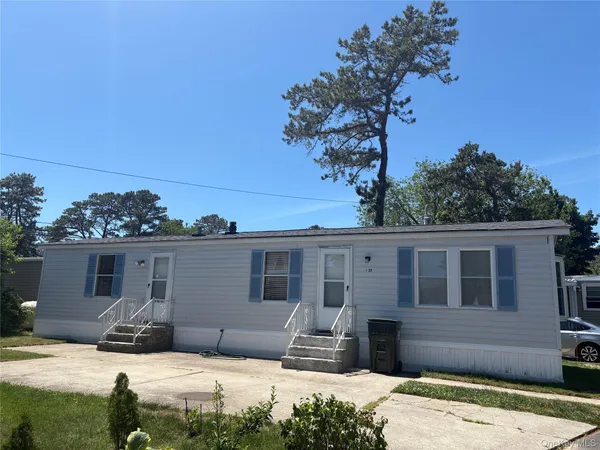 $80,000 | 525 Riverleigh Avenue, Unit B11, Riverhead, NY 11901