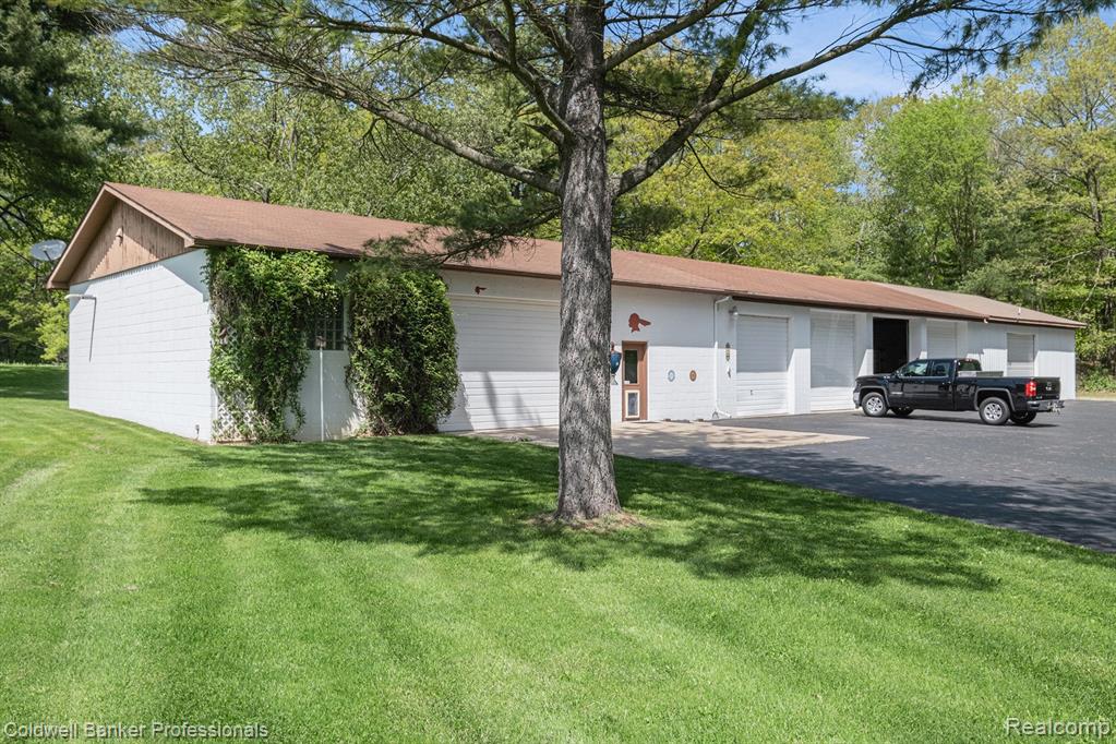 2103 East Newark Road Lapeer, MI 48446 - Photo 56 of 90