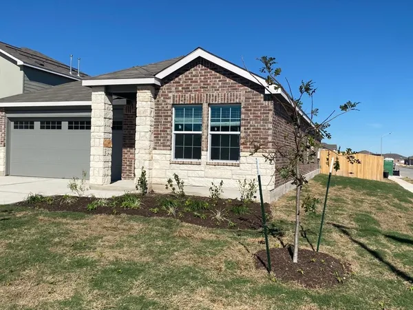 $2,299 | 404 Escondido Circle, San Marcos, TX 78666