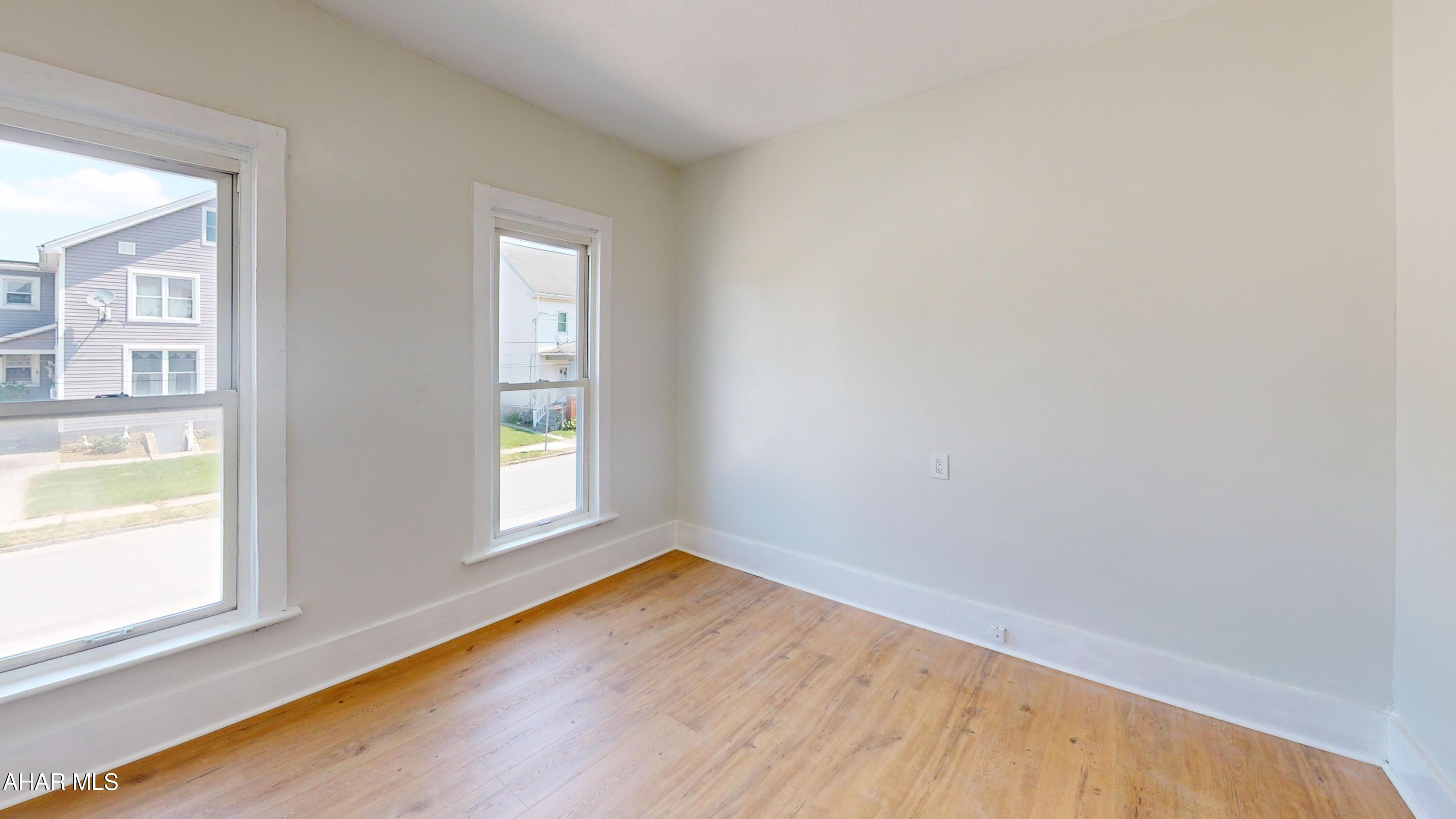304 Poplar Street Roaring Spring, PA 16673 - Photo 25 of 31