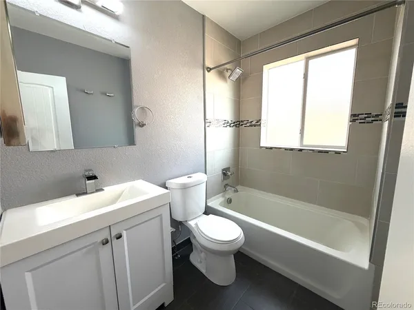 $3,125 | 3510 Elizabeth Street, Denver, CO 80205