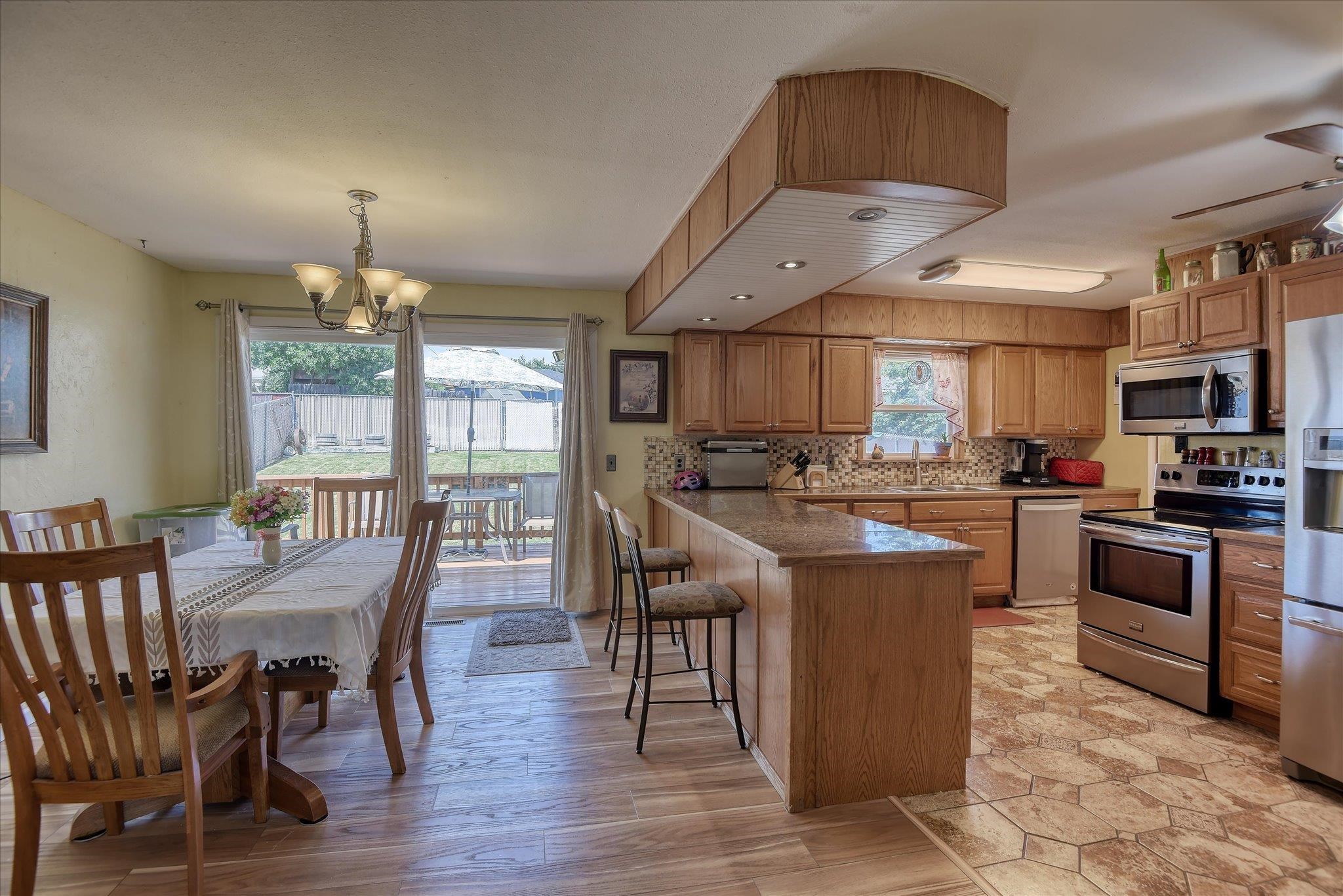 3907 East Cleveland Avenue Spokane, WA 99217 - Photo 6 of 46
