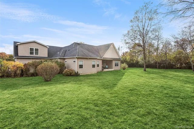 a view of a indoor garage