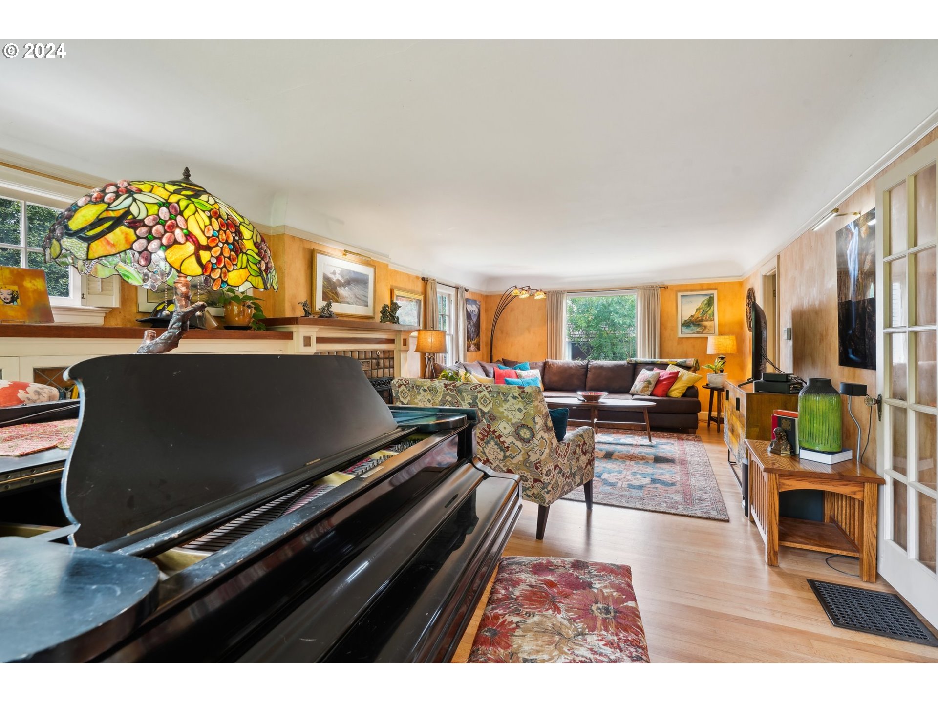 15680 Southeast Wallace Road Portland, OR 97267 - Photo 11 of 48 Gallery Image 11