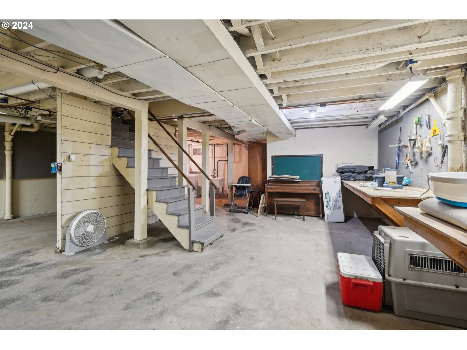 15680 Southeast Wallace Road Portland, OR 97267 - Photo 32 of 48 Gallery Image 32