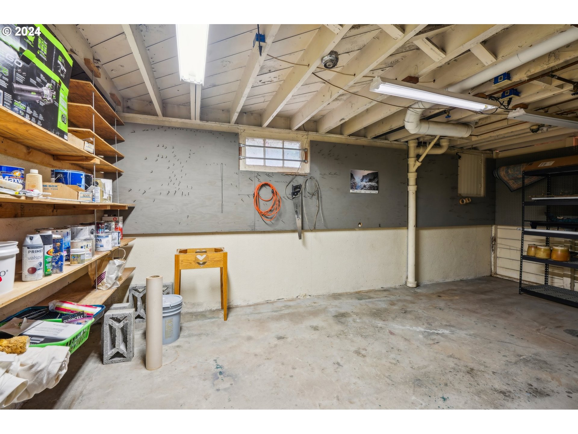 15680 Southeast Wallace Road Portland, OR 97267 - Photo 33 of 48 Gallery Image 33
