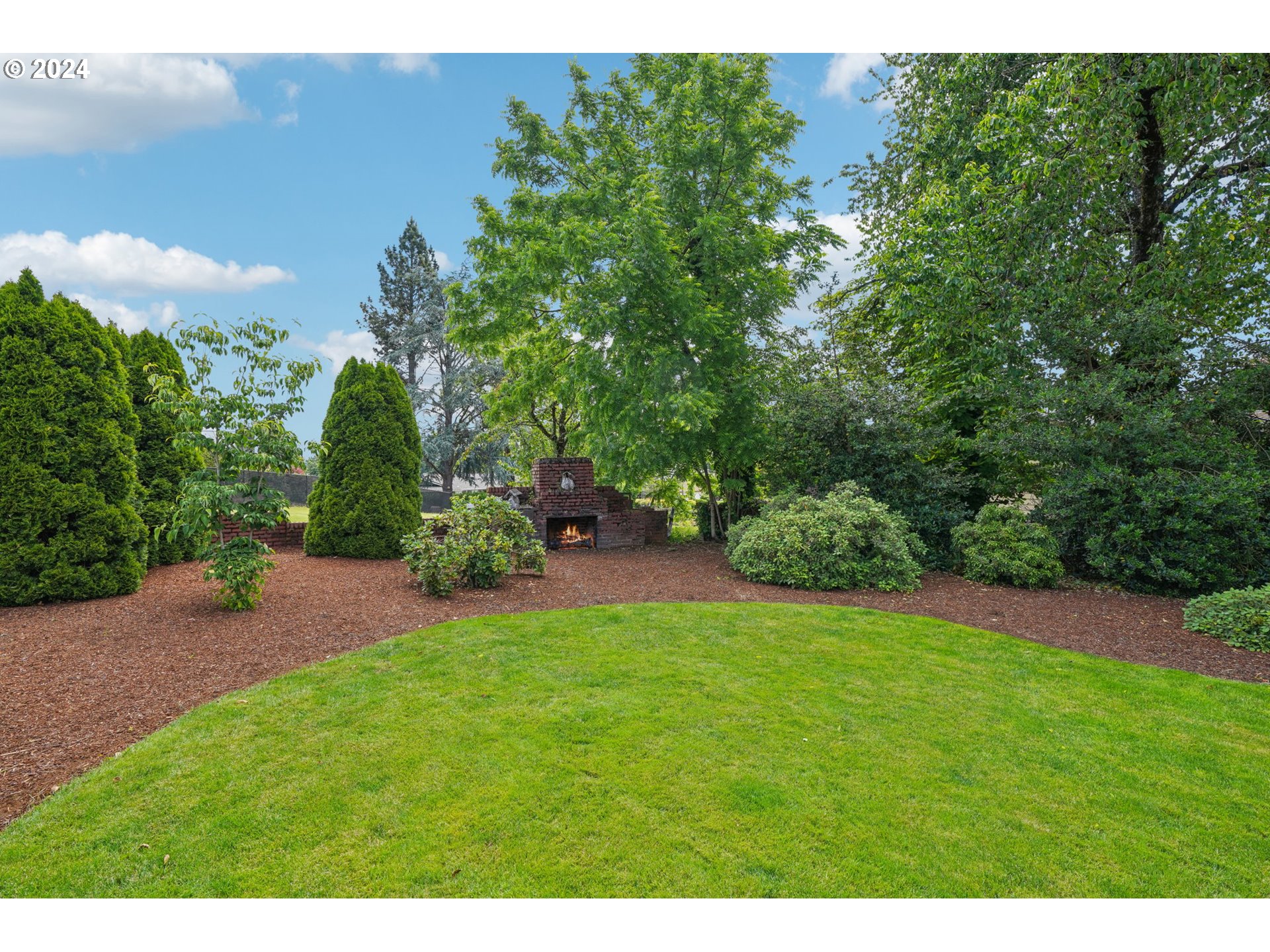 15680 Southeast Wallace Road Portland, OR 97267 - Photo 42 of 48 Gallery Image 42