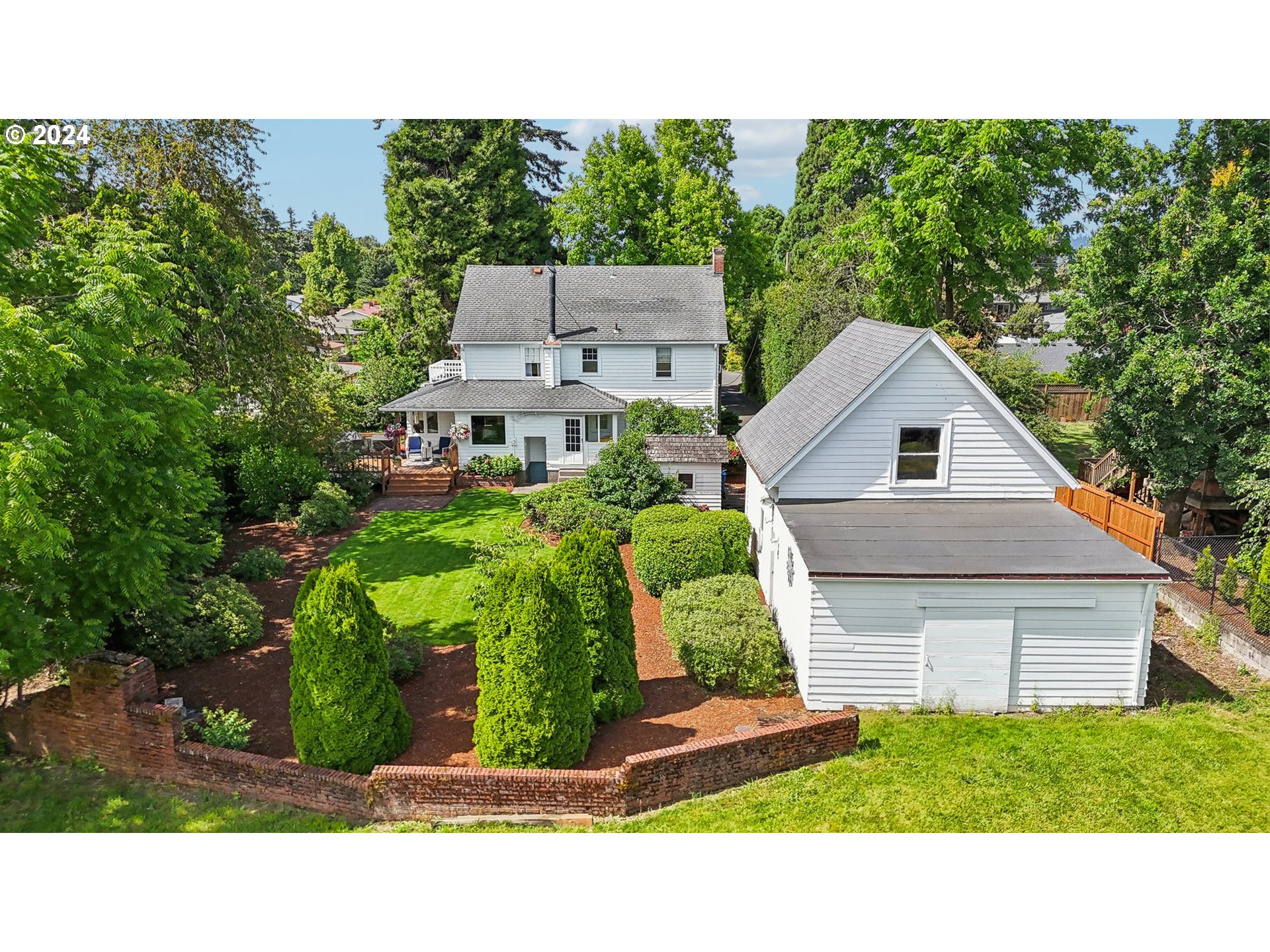 15680 Southeast Wallace Road Portland, OR 97267 - Photo 43 of 48 Gallery Image 43