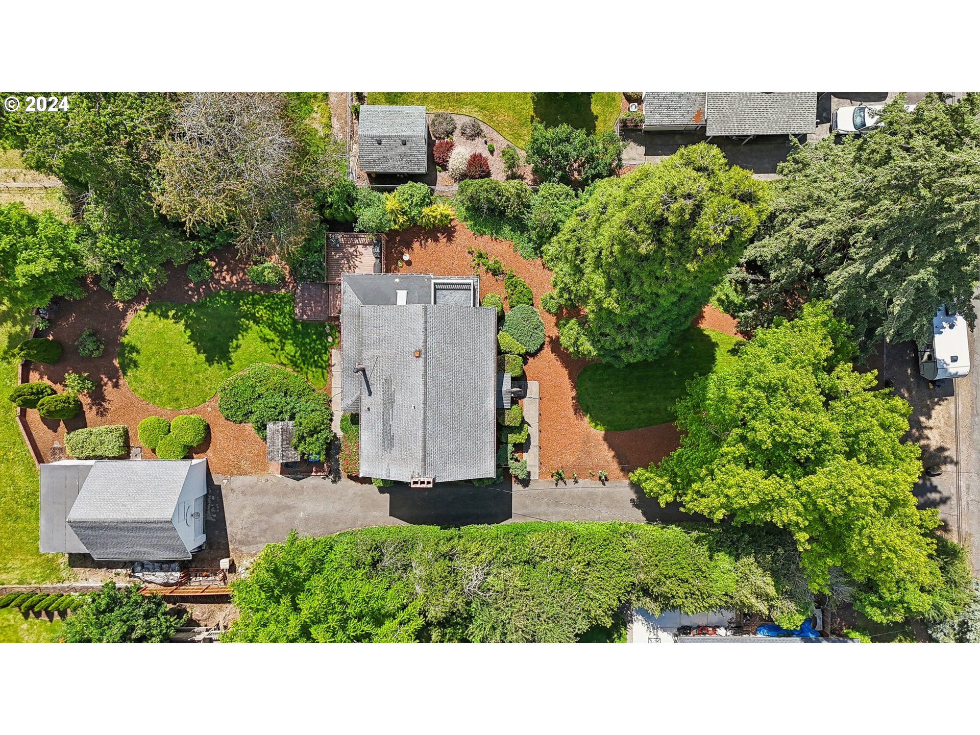 15680 Southeast Wallace Road Portland, OR 97267 - Photo 44 of 48 Gallery Image 44