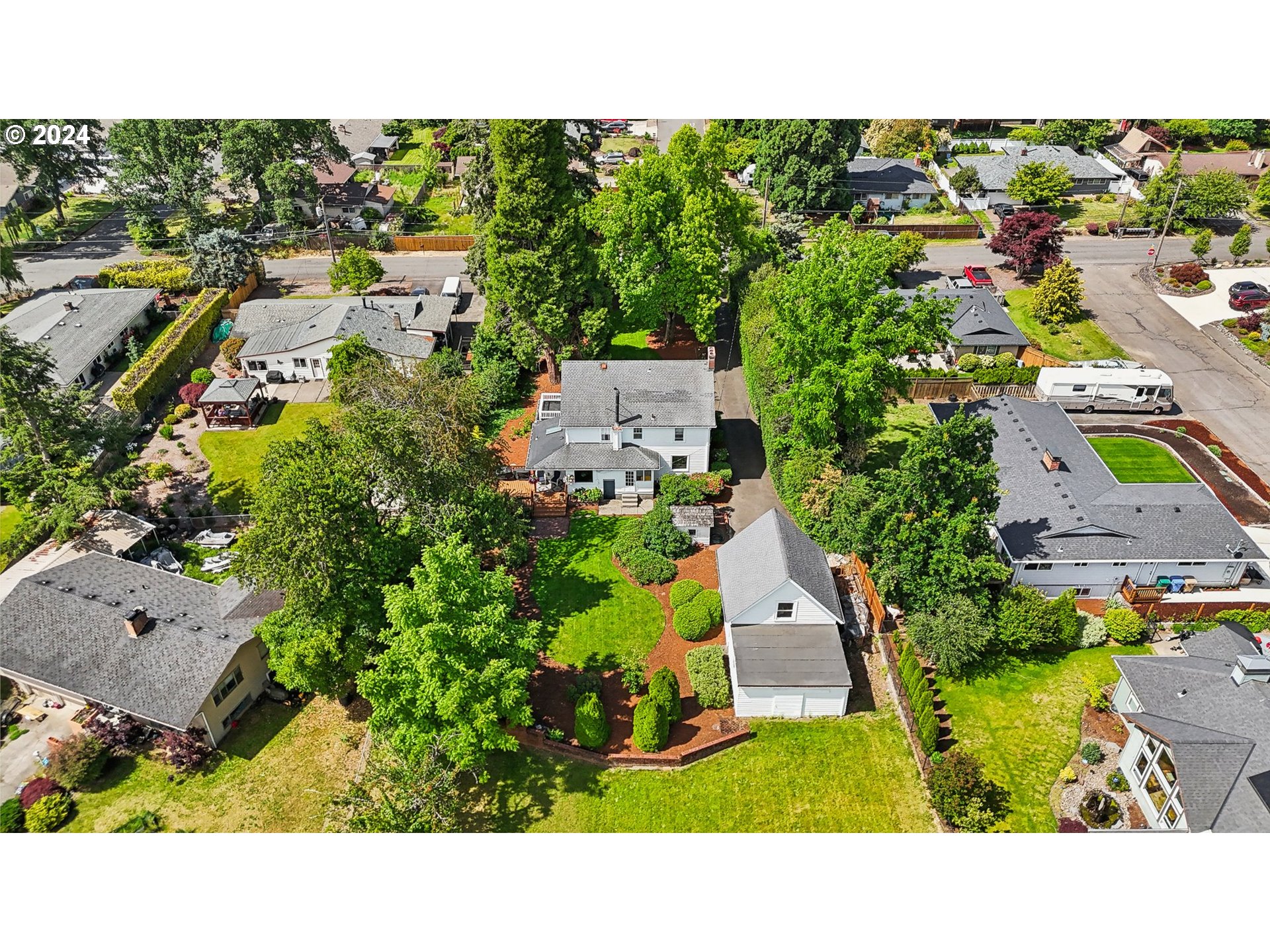 15680 Southeast Wallace Road Portland, OR 97267 - Photo 45 of 48 Gallery Image 45