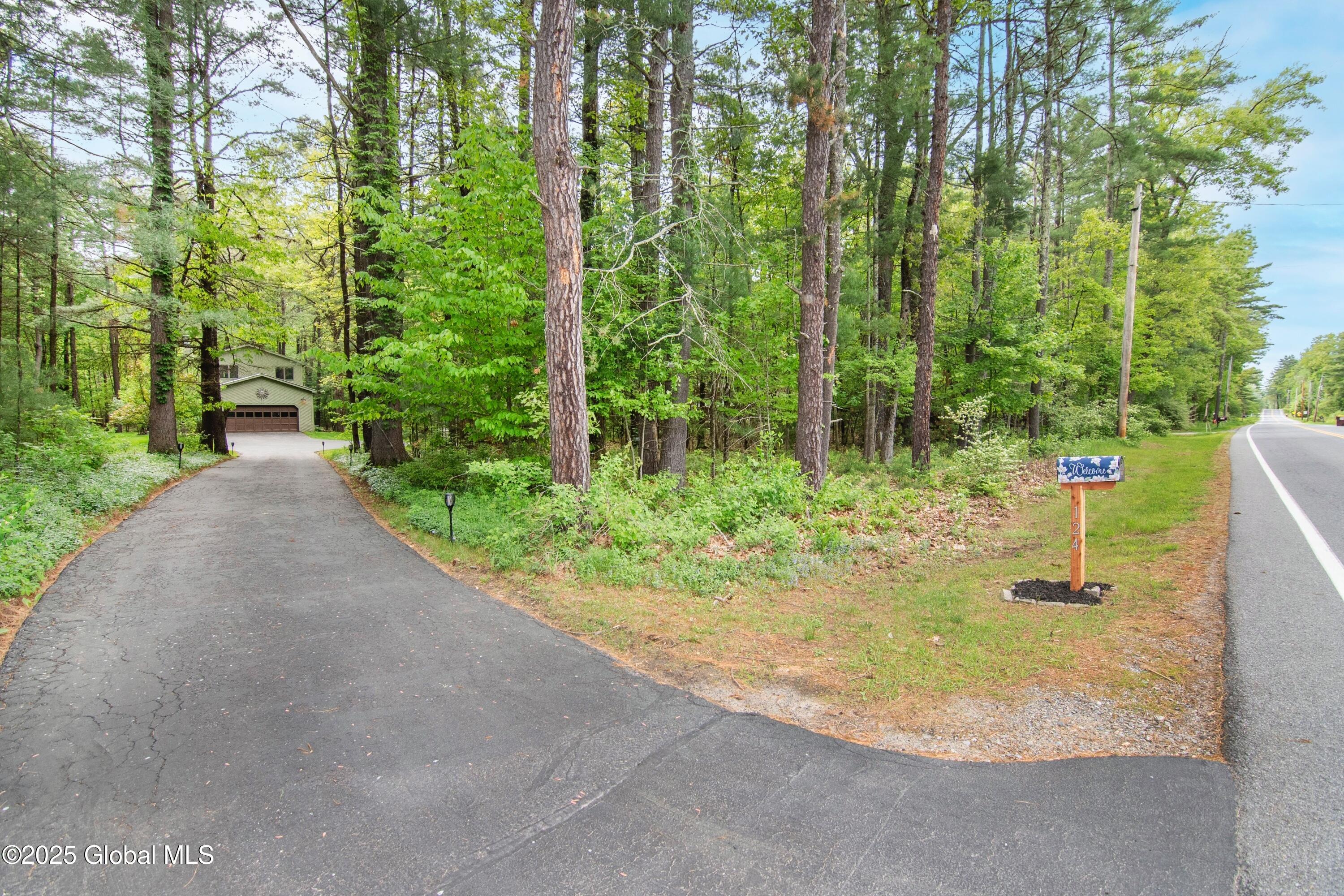 124 Edie Road Saratoga Springs, NY 12866 - Photo 4 of 62 photo_003