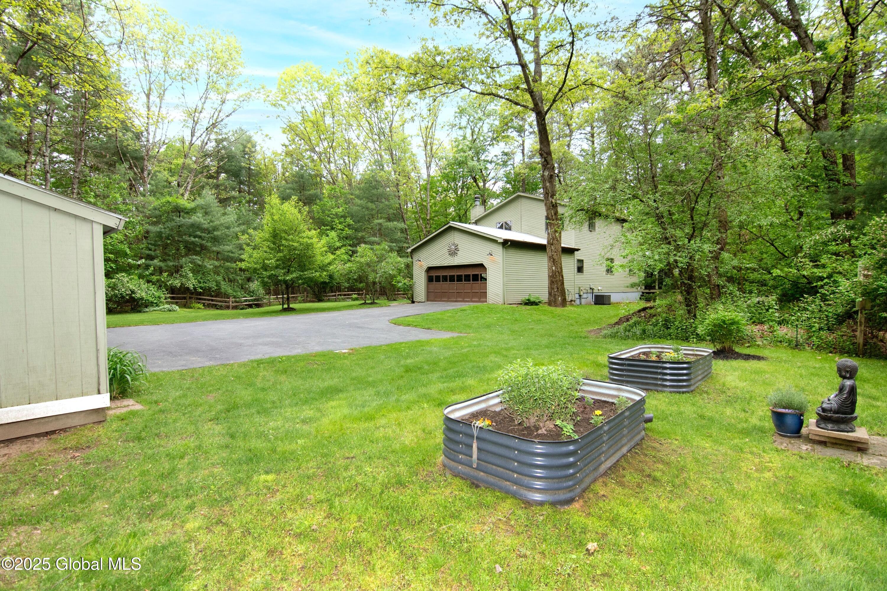 124 Edie Road Saratoga Springs, NY 12866 - Photo 8 of 62 photo_006
