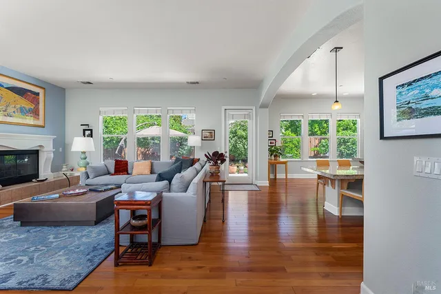 $1,375,000 | 8596 Starr Road, Windsor, CA 95492