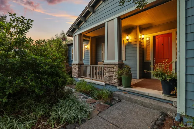 $1,375,000 | 8596 Starr Road, Windsor, CA 95492