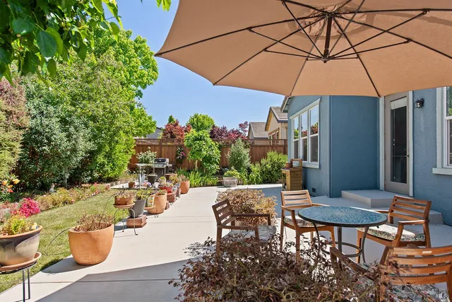 $1,375,000 | 8596 Starr Road, Windsor, CA 95492