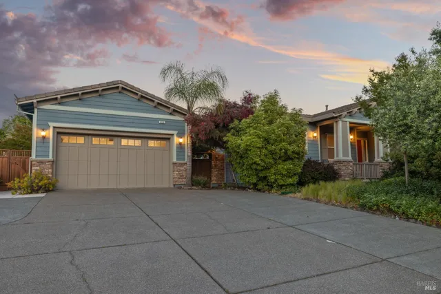 $1,375,000 | 8596 Starr Road, Windsor, CA 95492