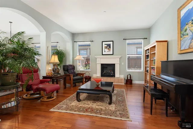 $1,375,000 | 8596 Starr Road, Windsor, CA 95492