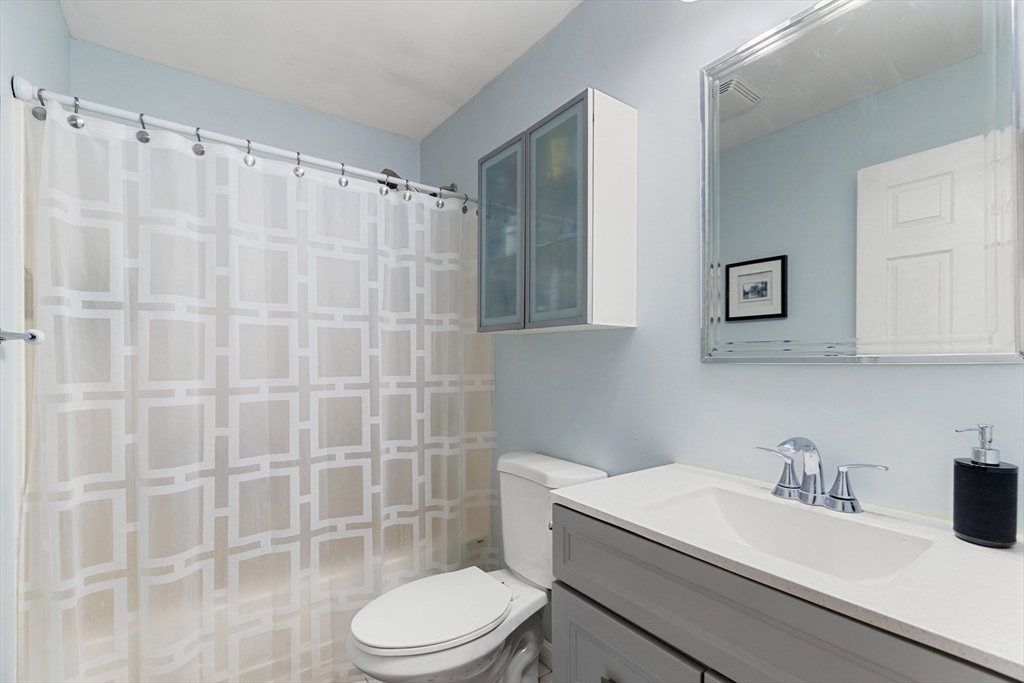 4 Circle Street Middleton, MA 01949 - Photo 19 of 30