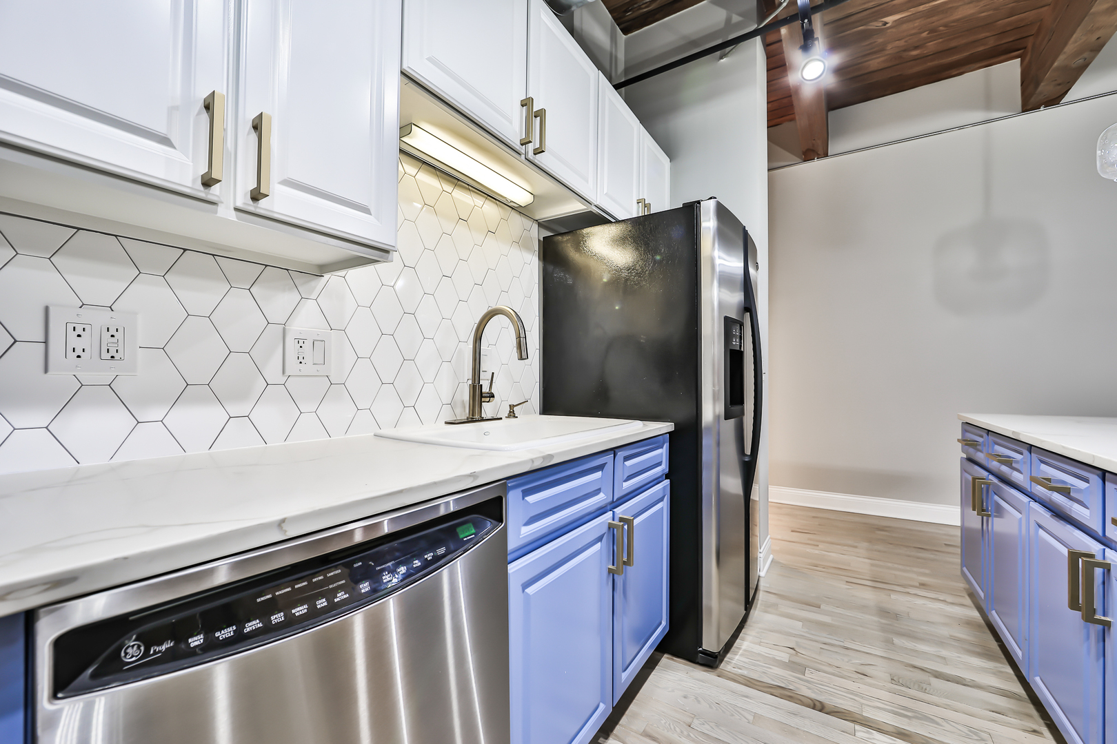 1500 West Monroe Street, Unit 519 Chicago, IL 60607 - Photo 7 of 16