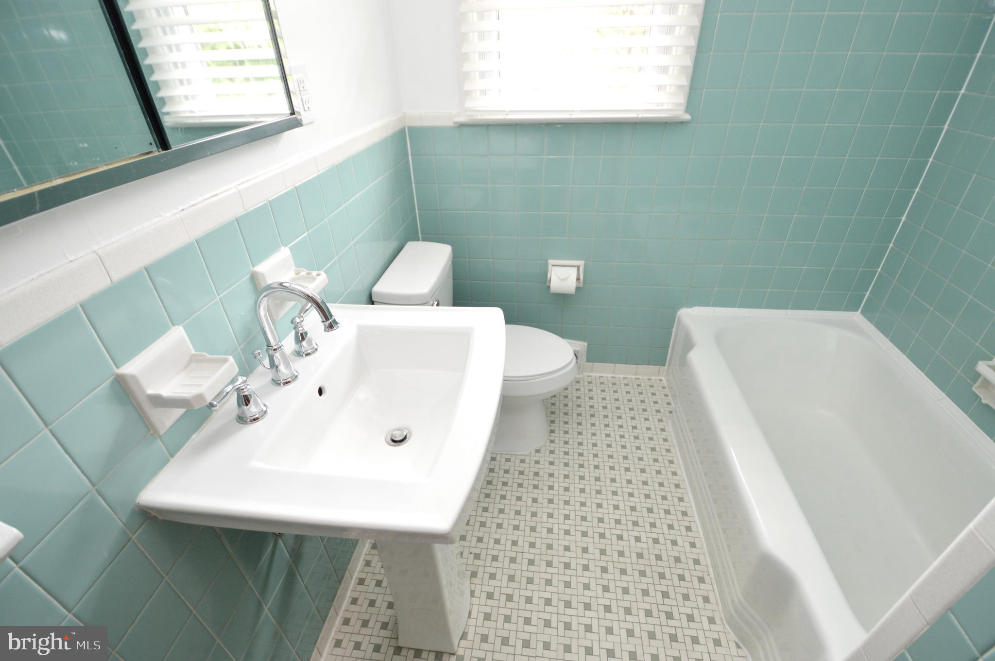 119 Ashbrook Road Cherry Hill, NJ 08034 - Photo 9 of 16 a bathroom with a sink a toilet and a mirror