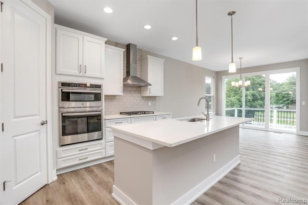 208 Mulberry Lane Rochester Hills, MI 48309 - Photo 4 of 28
