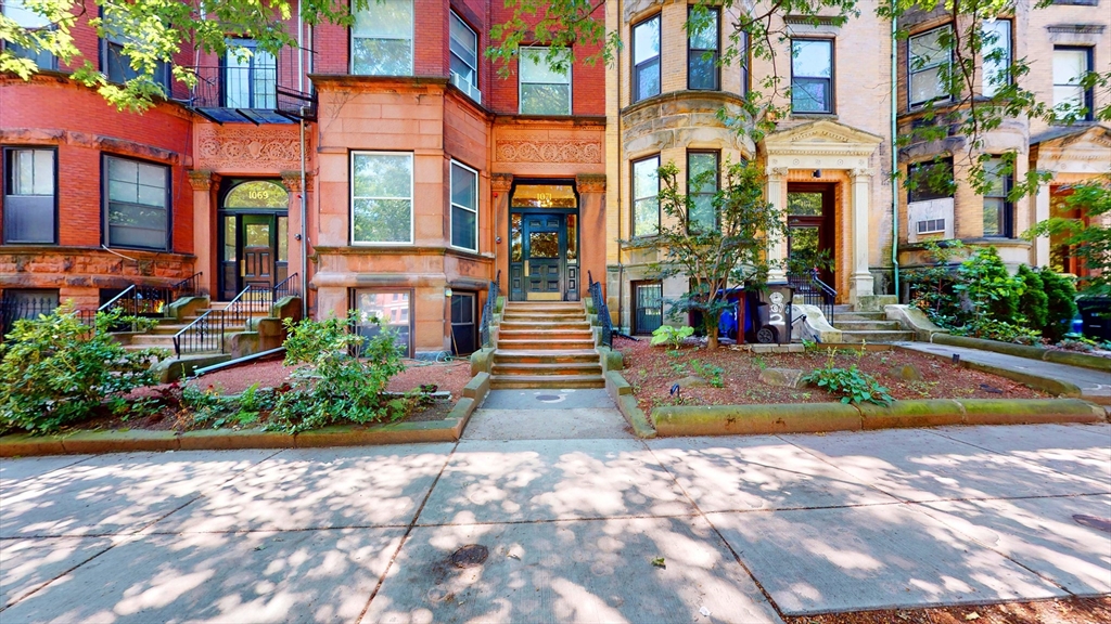 1071 Beacon Street, Unit 7 Brookline, MA 02446 - Photo 9 of 11