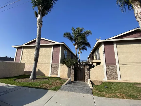 $2,095 | 1324 Iris Avenue, Unit 2, Imperial Beach, CA 91932