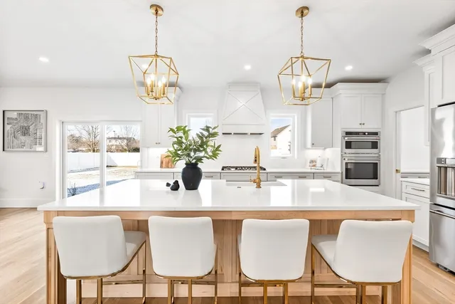 $1,799,000 | 8 Callahan Drive, Woburn, MA 01801