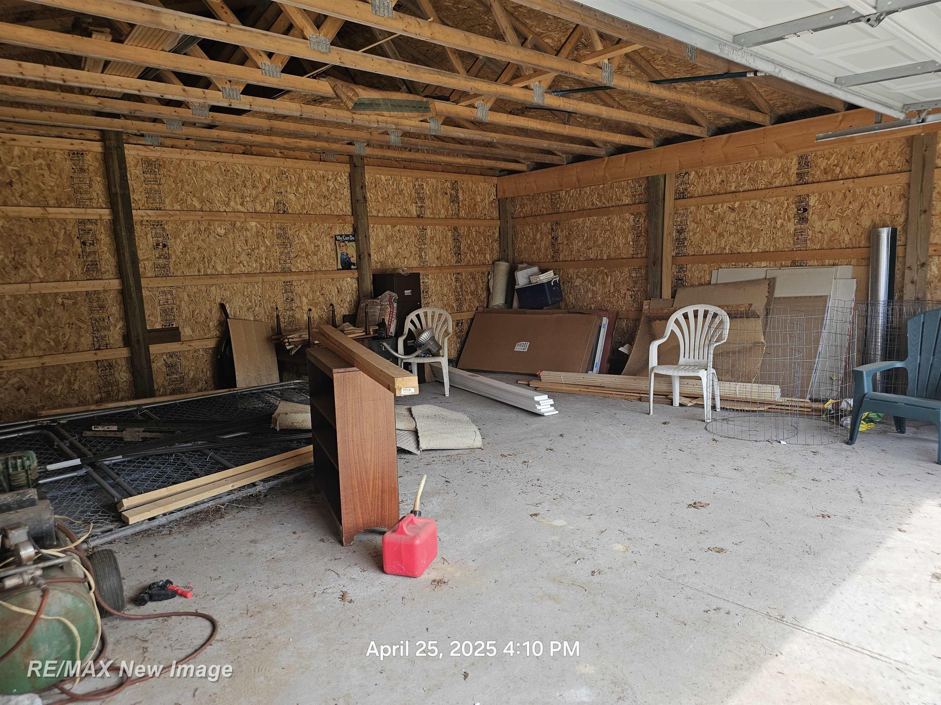 10114 East Madison Road St. Helen, MI 48656 - Photo 23 of 25 50172835-408e5da8-2f2c-48b0-8196-936b83decc00.JPG