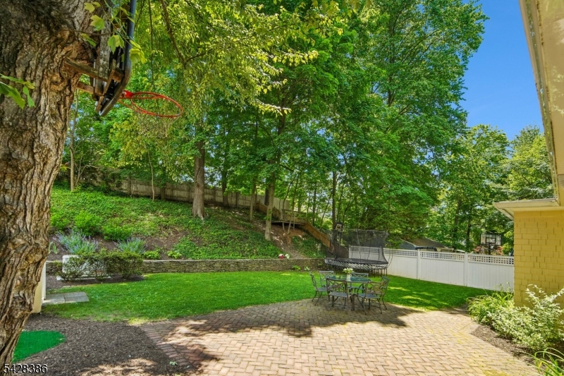 148 Beekman Road Summit, NJ 07901 - Photo 27 of 31