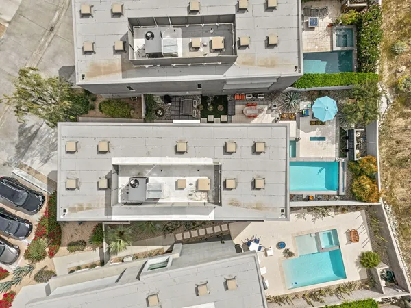 a picture of a building with many windows