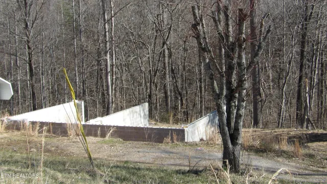 $79,900 | 174 Turkey Town Road, Hilham, TN 38568