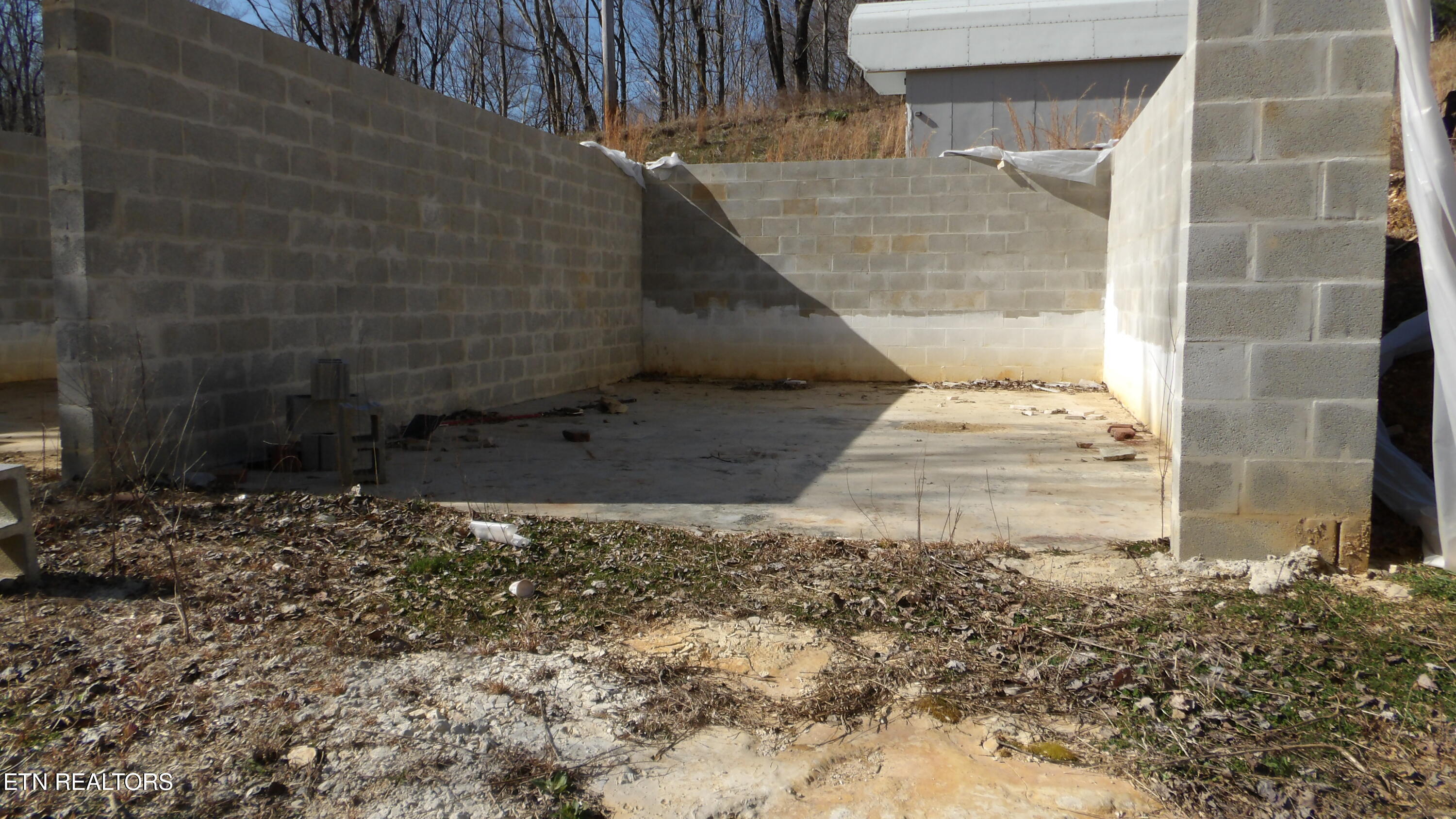 174 Turkey Town Road Hilham, TN 38568 - Photo 23 of 53 100_0026