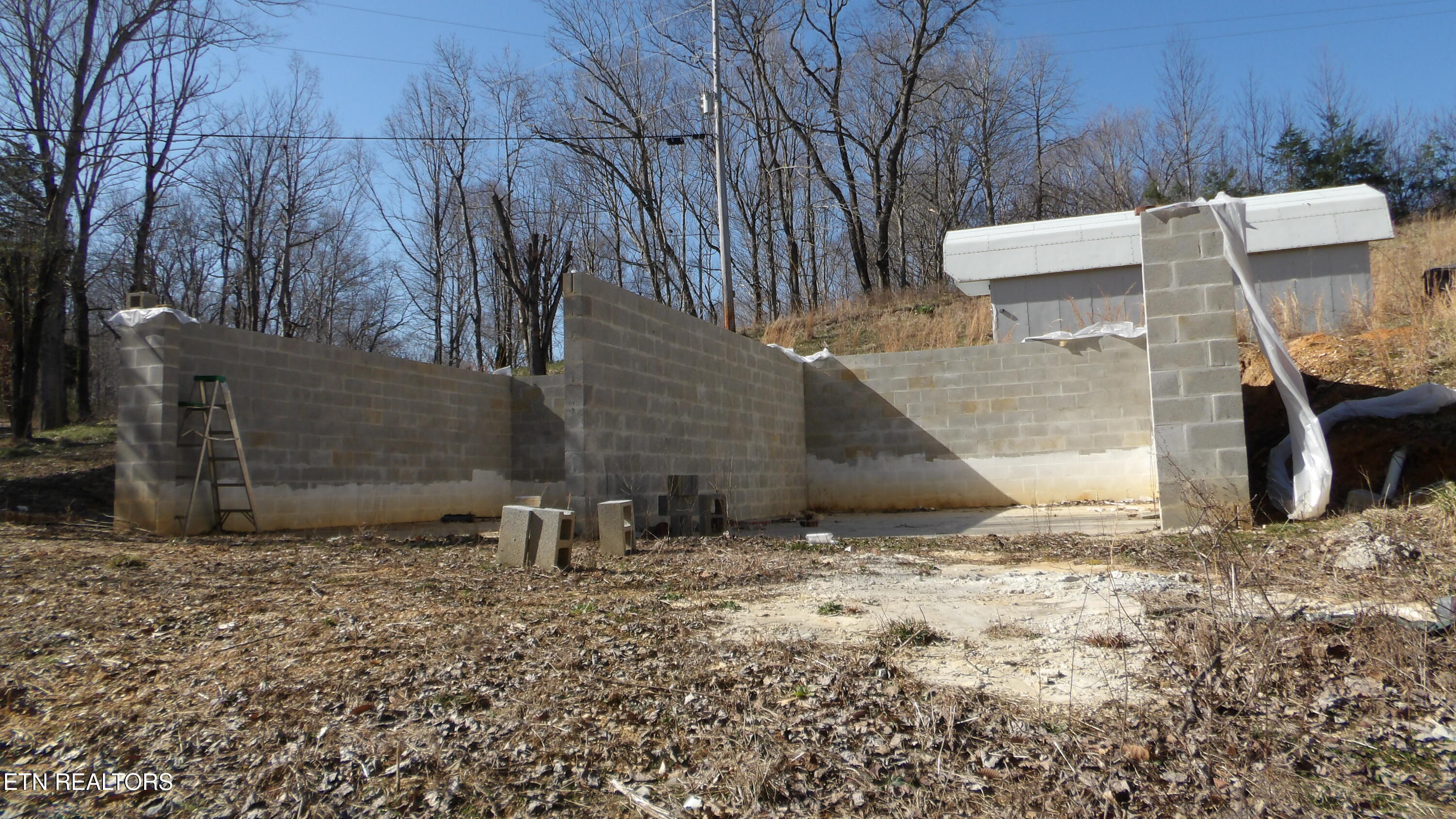 174 Turkey Town Road Hilham, TN 38568 - Photo 3 of 53 main