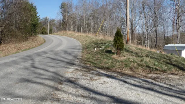 $79,900 | 174 Turkey Town Road, Hilham, TN 38568