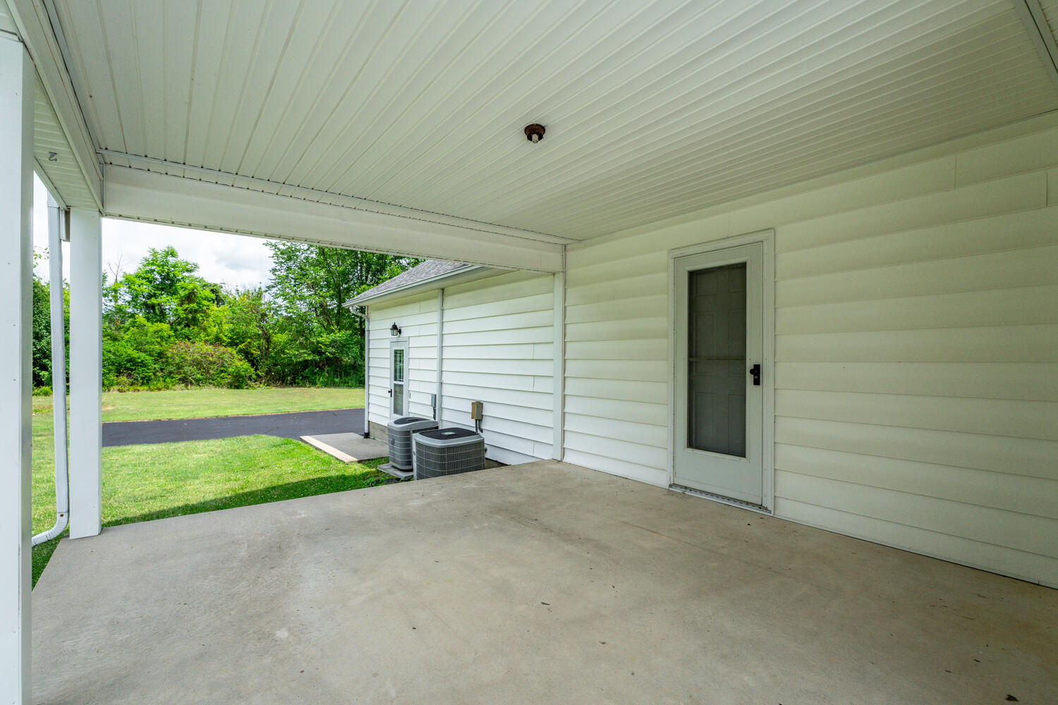 4400 Grange Hall Road Springfield, OH 45504 - Photo 11 of 50
