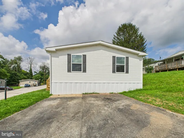 $119,900 | 119 Chestnut Hill Drive, York, PA 17408
