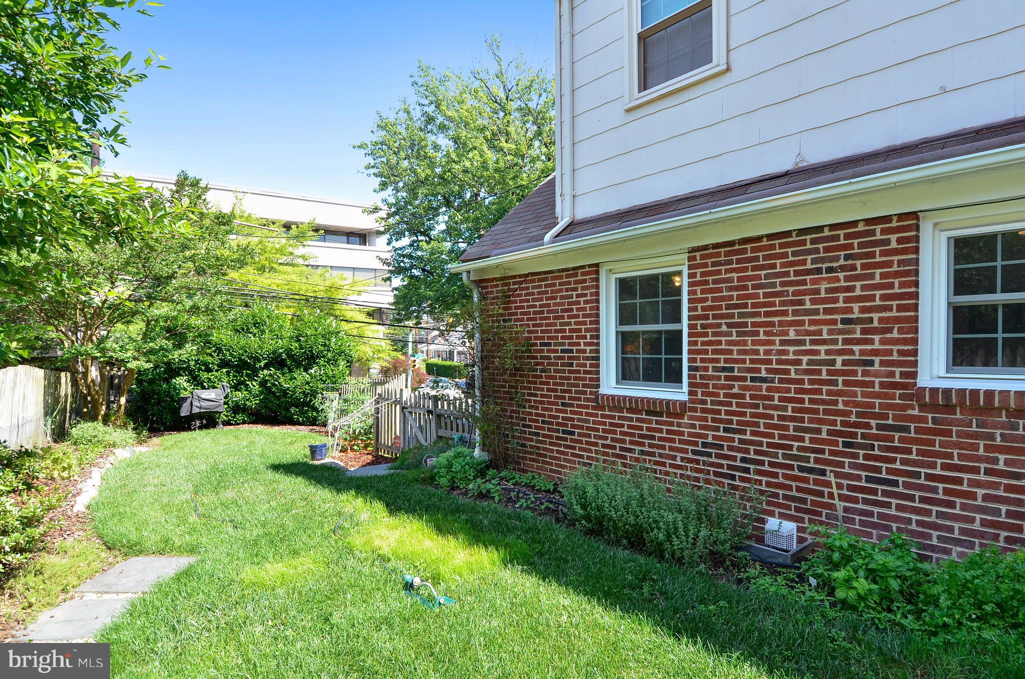 8412 Cedar Street Silver Spring, MD 20910 - Photo 5 of 29 Exterior (Rear)