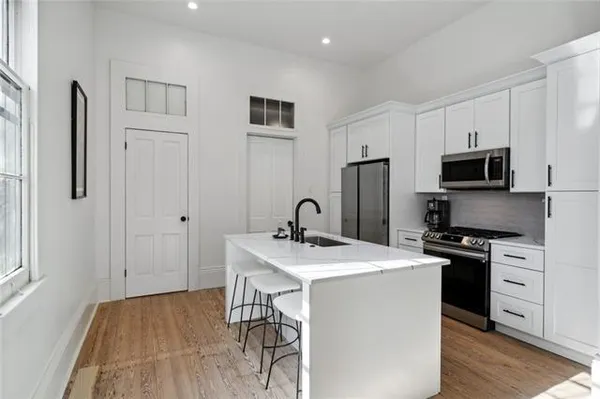 $2,400 | 3616 Baronne Street, New Orleans, LA 70115