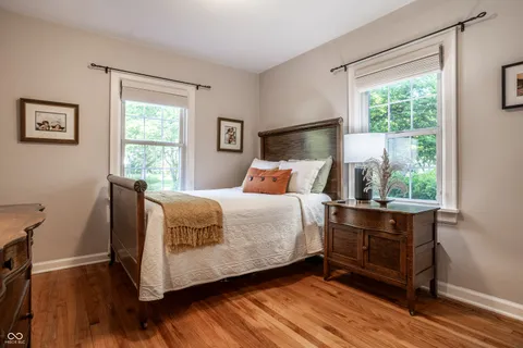 $910,000 | 385 South 6th Street, Zionsville, IN 46077