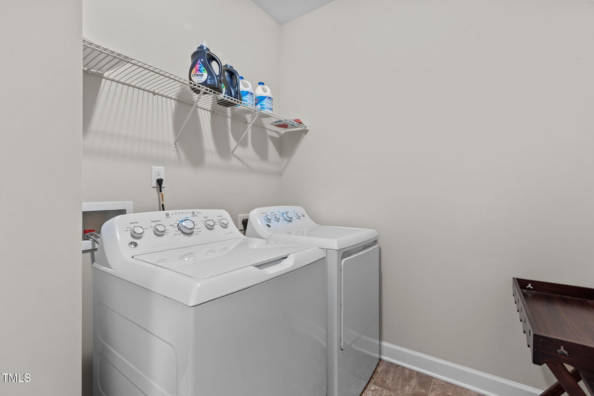 3412 South Beaver Lane Raleigh, NC 27604 - Photo 25 of 30 a utility room with dryer and washer