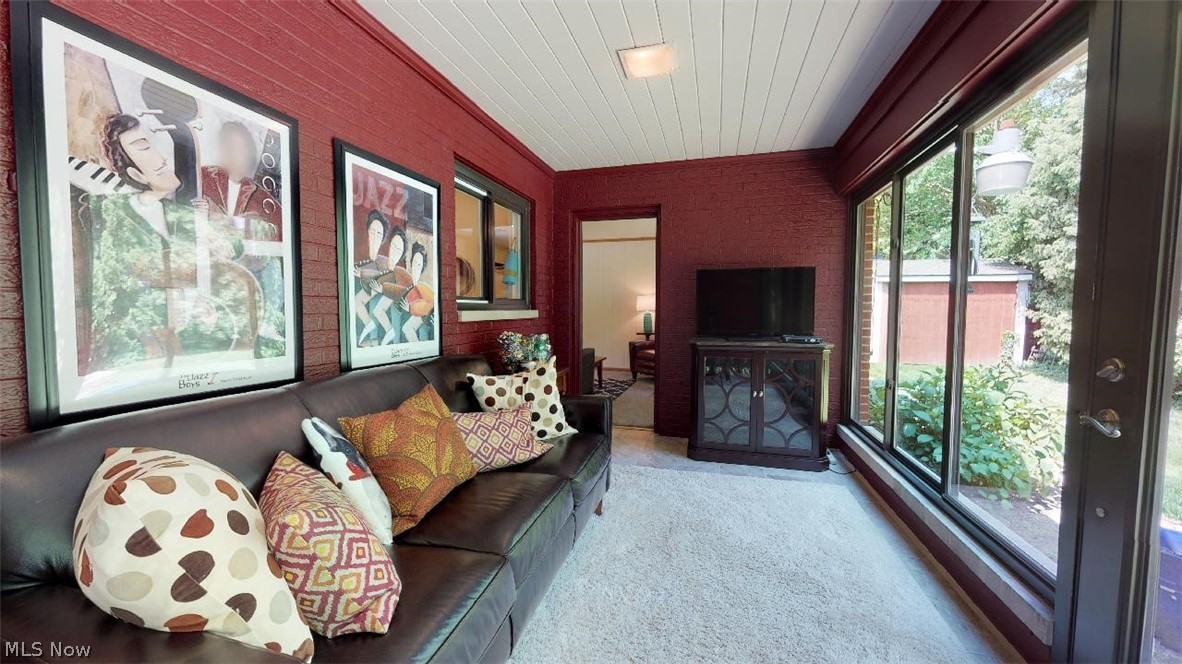 871 Sovereign Road Akron, OH 44303 - Photo 7 of 22 Gallery Image 7