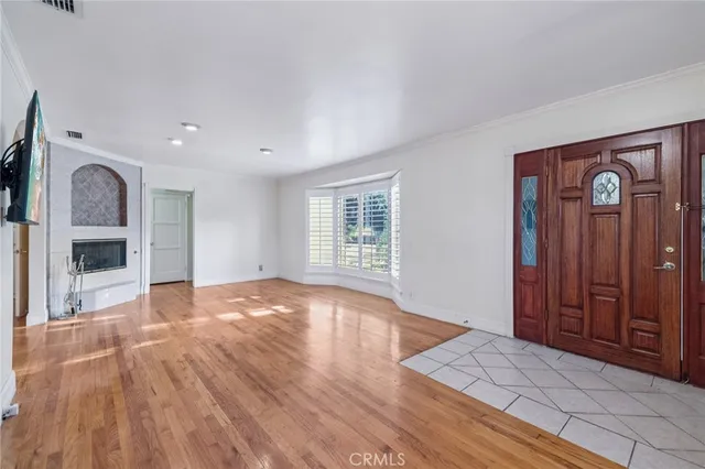 $777,777 | 6542 Zelzah Avenue, Reseda, CA 91335